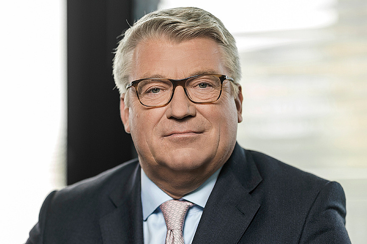 Dr. Helmut Miernik